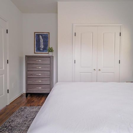 Unit 1 - Spacious & Renovated Apt Home In The City'S Action Х'юстон Екстер'єр фото